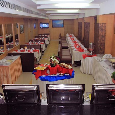 Pattom Royal Hotel Thiruvananthapuram Εξωτερικό φωτογραφία