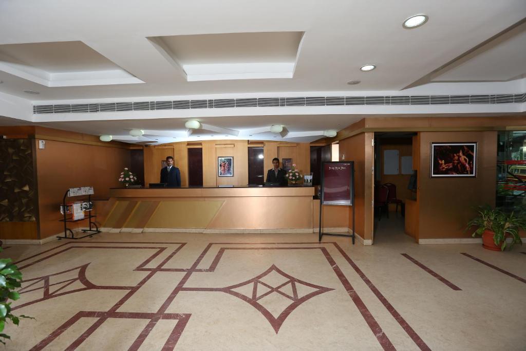Pattom Royal Hotel Thiruvananthapuram Εξωτερικό φωτογραφία