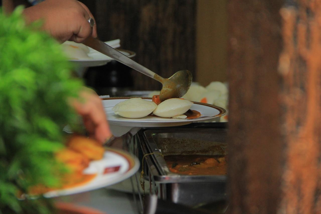 Pattom Royal Hotel Thiruvananthapuram Εξωτερικό φωτογραφία