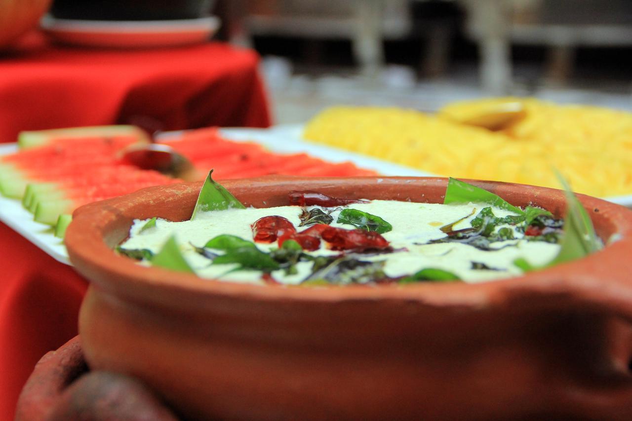 Pattom Royal Hotel Thiruvananthapuram Εξωτερικό φωτογραφία